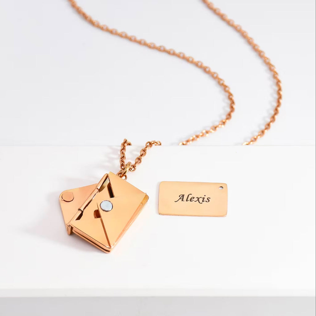 PERSONALISED ENVELOP NECKLACE