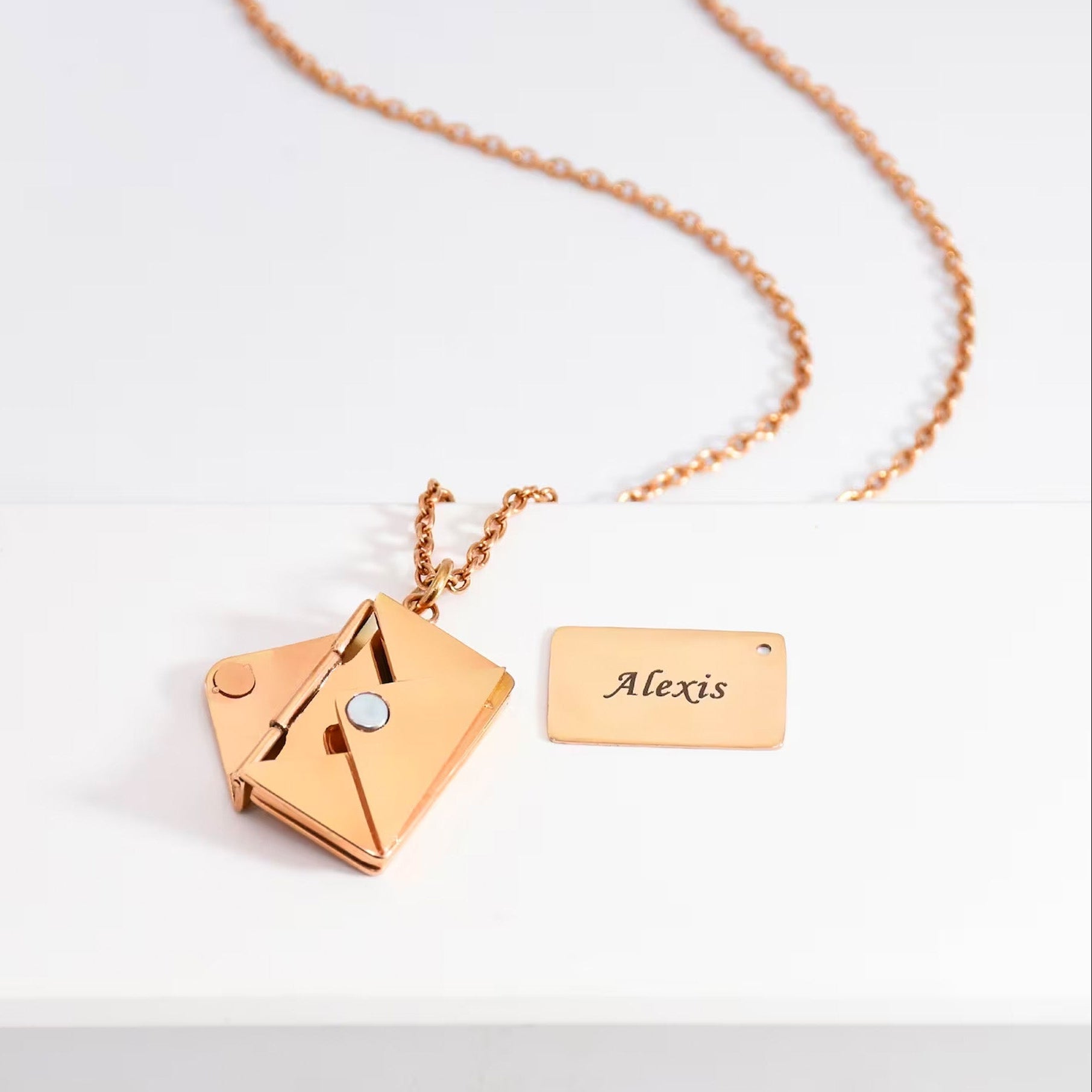 PERSONALISED ENVELOP NECKLACE