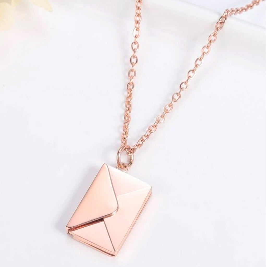 PERSONALISED ENVELOP NECKLACE