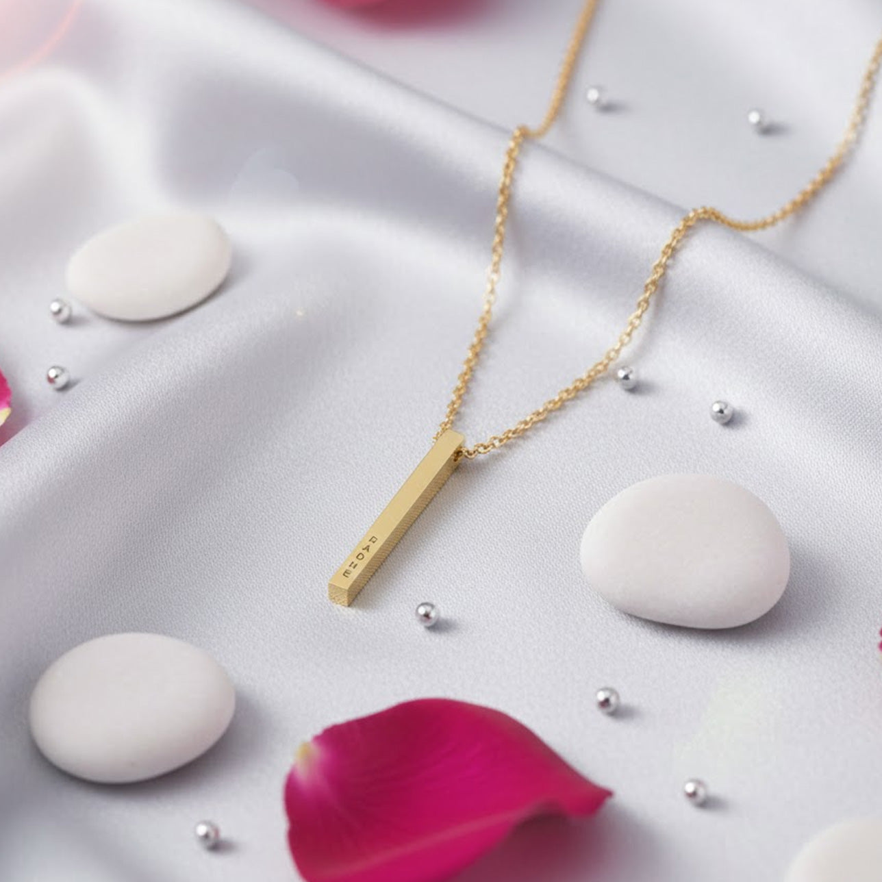 PERSONALISED CUBOID PENDANT